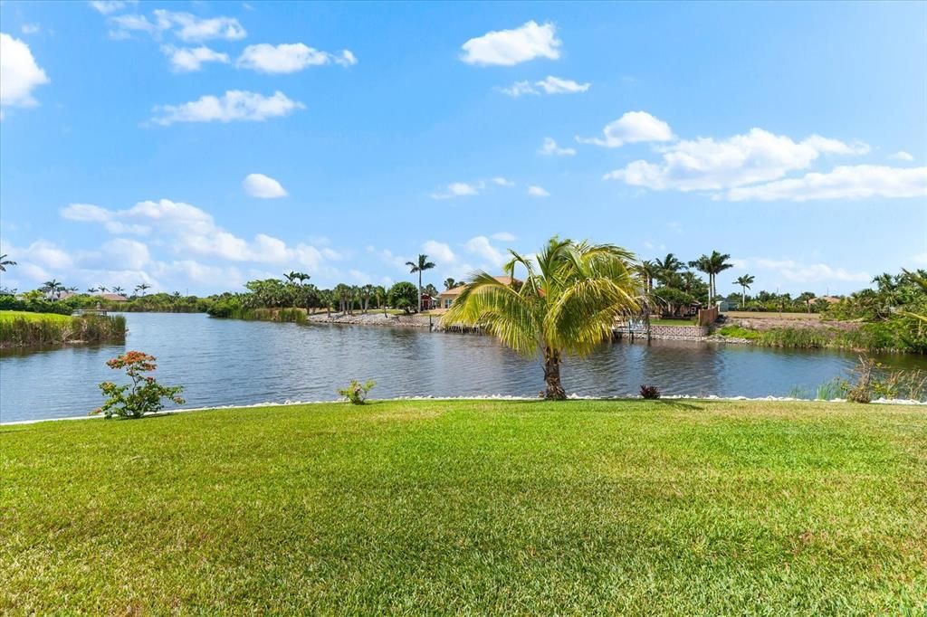 For Sale: $1,100,000 (3 beds, 2 baths, 2349 Square Feet)