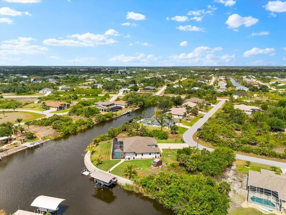 For Sale: $1,100,000 (3 beds, 2 baths, 2349 Square Feet)