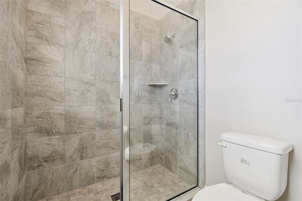 合同活跃: $975,000 (5 贝兹, 5 浴室, 3377 平方英尺)