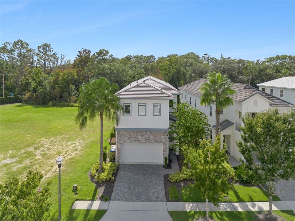 合同活跃: $975,000 (5 贝兹, 5 浴室, 3377 平方英尺)