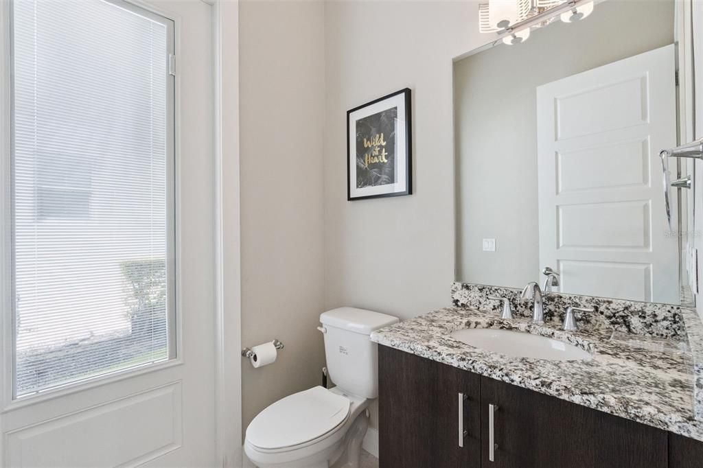 合同活跃: $975,000 (5 贝兹, 5 浴室, 3377 平方英尺)