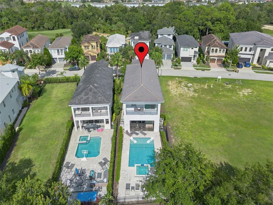 合同活跃: $975,000 (5 贝兹, 5 浴室, 3377 平方英尺)