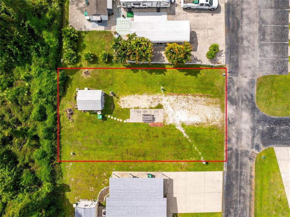 На продажу: $89,900 (0.12 acres)