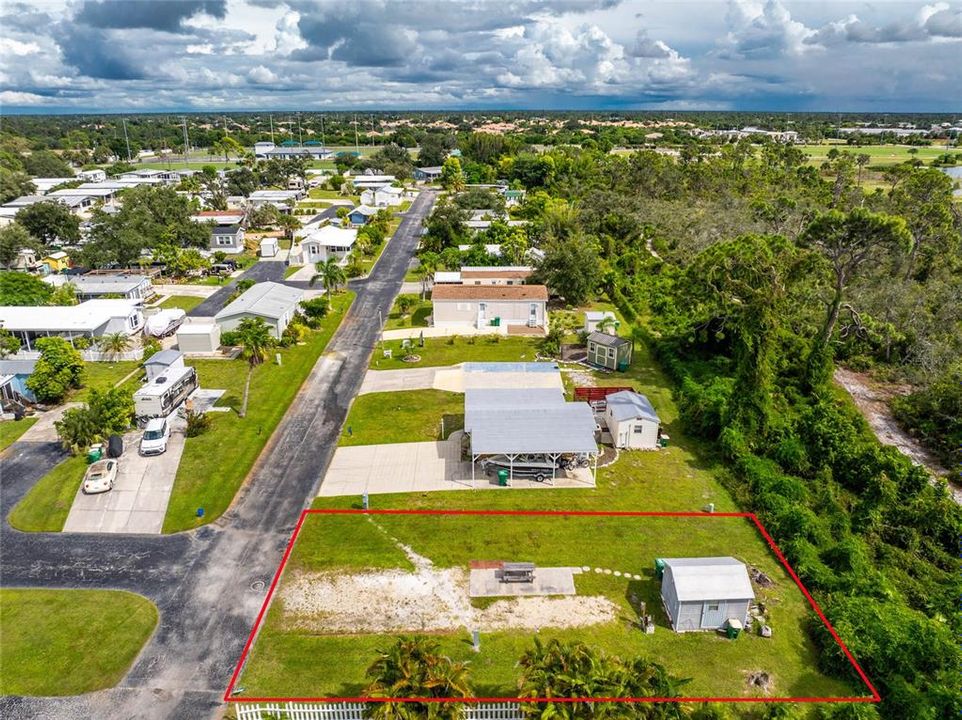 На продажу: $89,900 (0.12 acres)