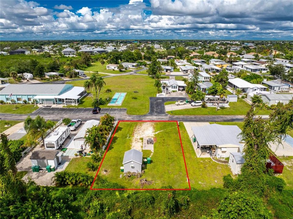 На продажу: $89,900 (0.12 acres)