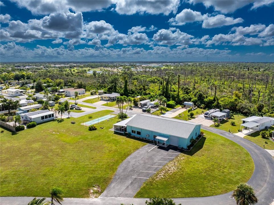 На продажу: $89,900 (0.12 acres)