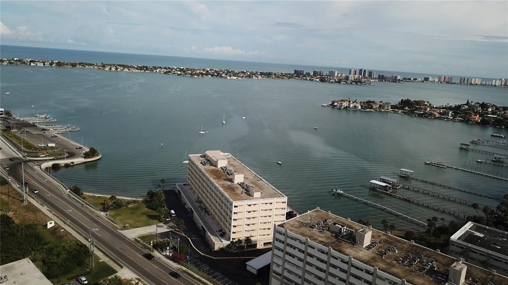 На продажу: $249,900 (1 спален, 2 ванн, 1050 Квадратных фут)