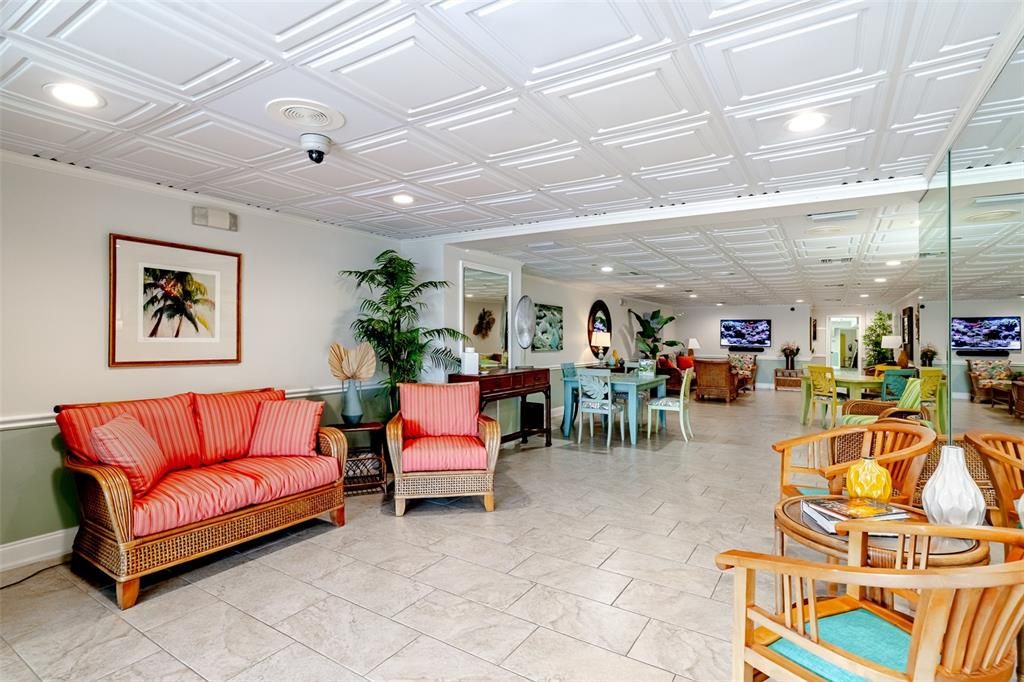 На продажу: $249,900 (1 спален, 2 ванн, 1050 Квадратных фут)