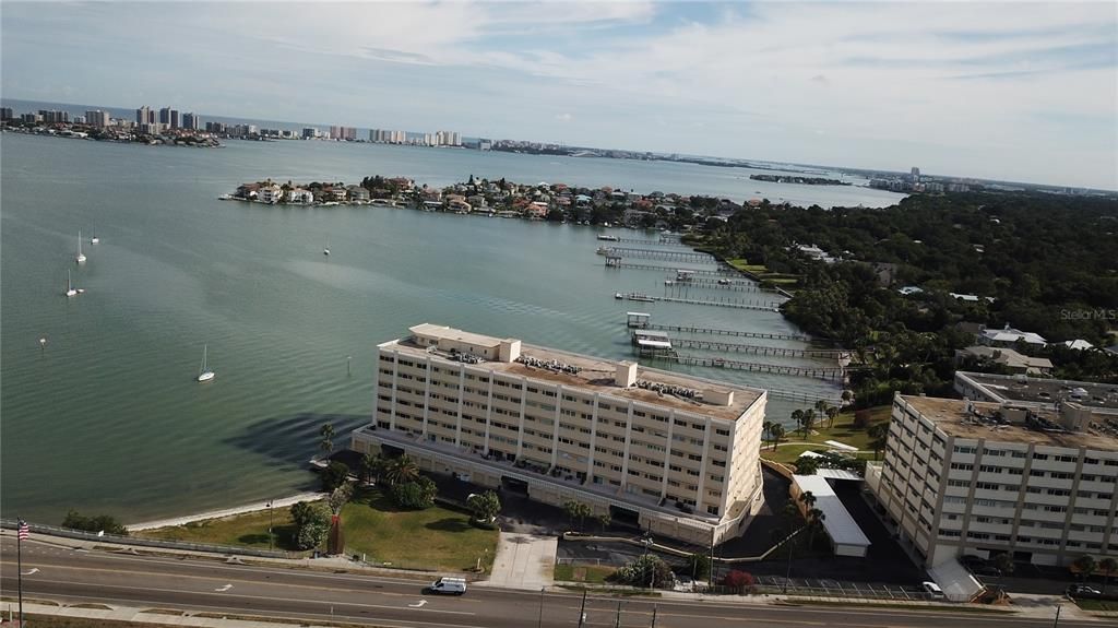 На продажу: $249,900 (1 спален, 2 ванн, 1050 Квадратных фут)