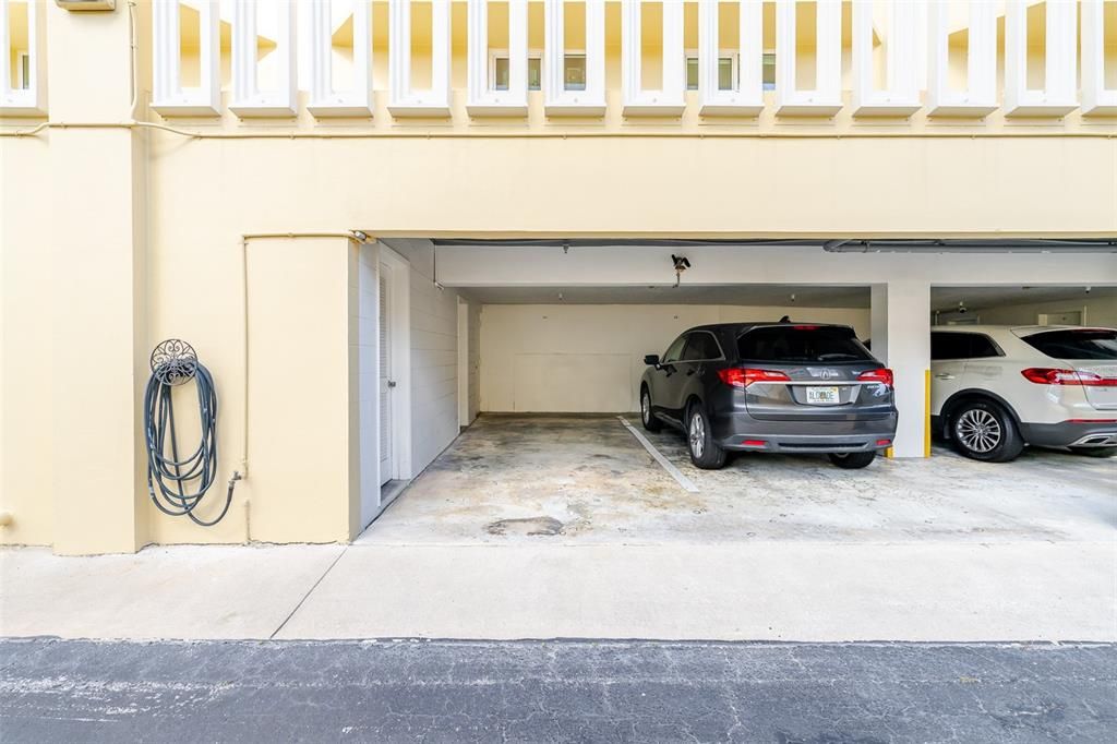 На продажу: $249,900 (1 спален, 2 ванн, 1050 Квадратных фут)