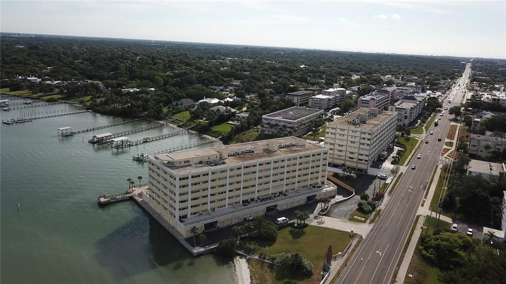 На продажу: $249,900 (1 спален, 2 ванн, 1050 Квадратных фут)