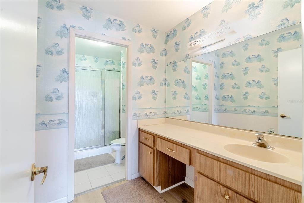 На продажу: $249,900 (1 спален, 2 ванн, 1050 Квадратных фут)