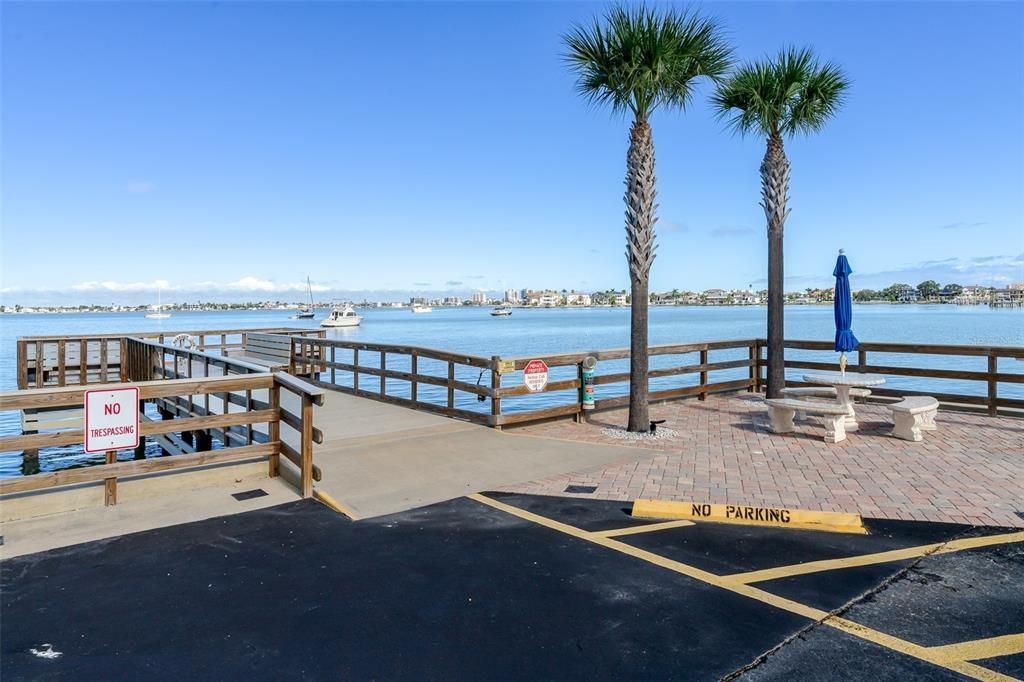 На продажу: $249,900 (1 спален, 2 ванн, 1050 Квадратных фут)