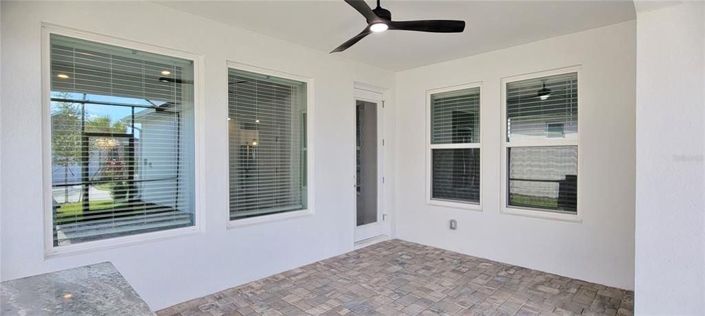 Active With Contract: $2,800 (3 beds, 2 baths, 2018 Square Feet)