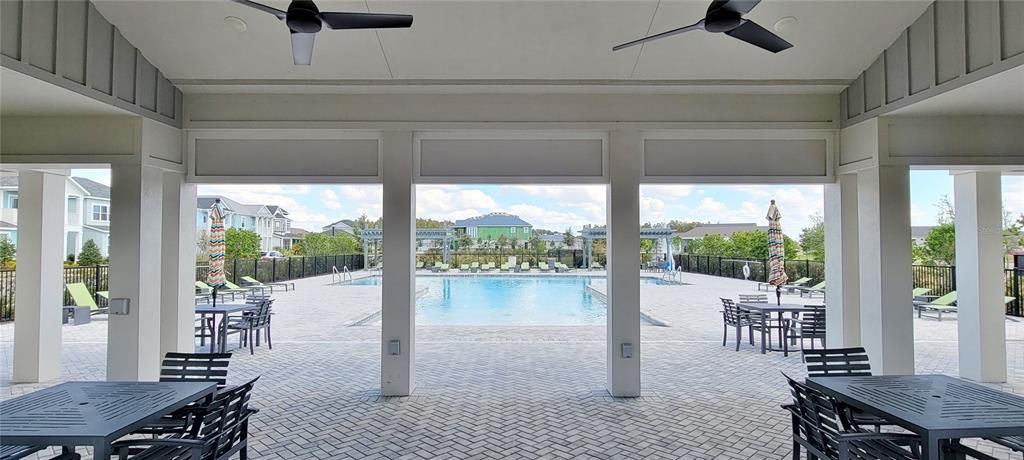 Active With Contract: $2,800 (3 beds, 2 baths, 2018 Square Feet)