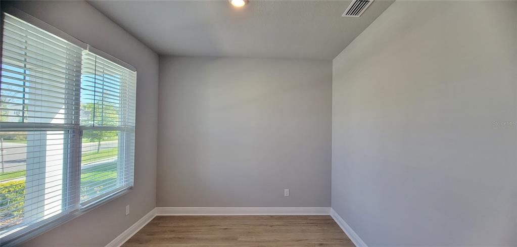 Active With Contract: $2,800 (3 beds, 2 baths, 2018 Square Feet)