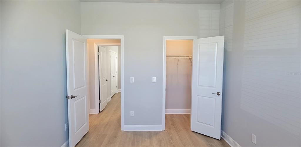 Active With Contract: $2,800 (3 beds, 2 baths, 2018 Square Feet)