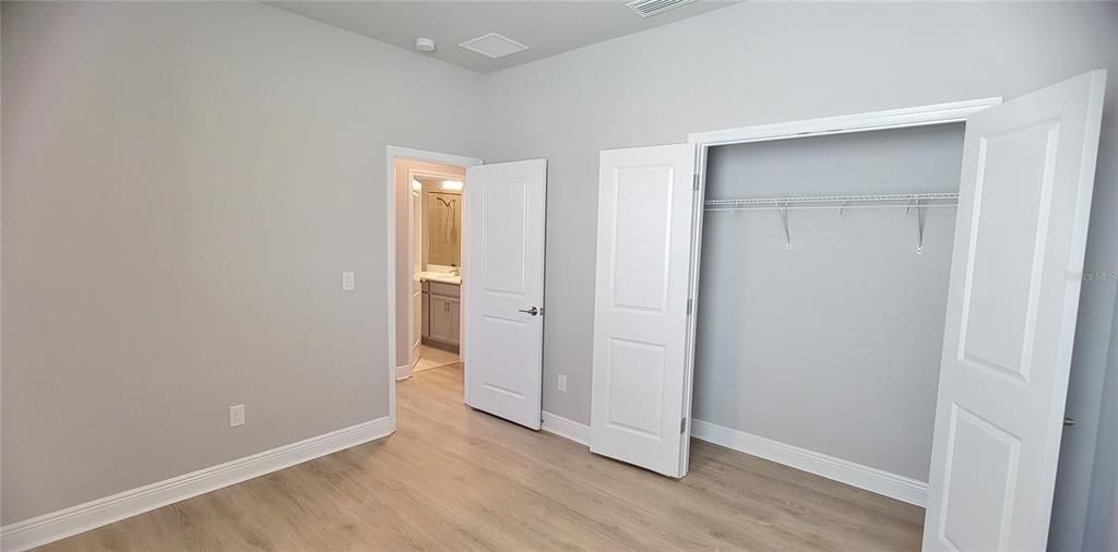 Active With Contract: $2,800 (3 beds, 2 baths, 2018 Square Feet)