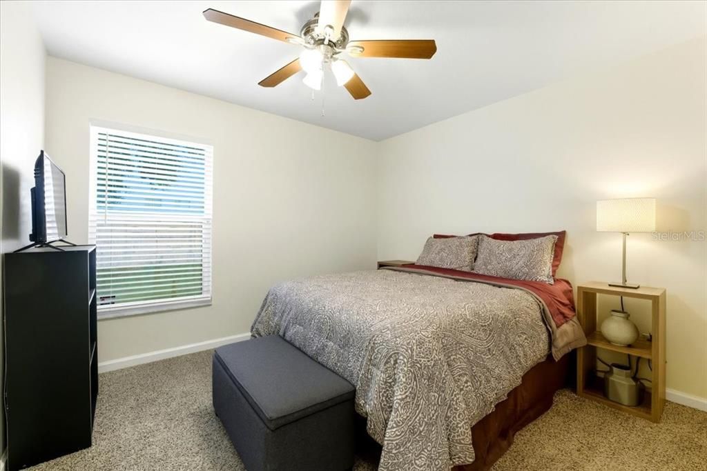 合同活跃: $339,000 (3 贝兹, 2 浴室, 1521 平方英尺)