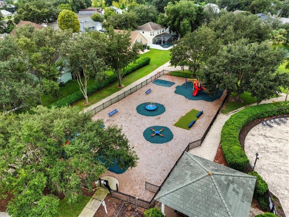 合同活跃: $339,000 (3 贝兹, 2 浴室, 1521 平方英尺)