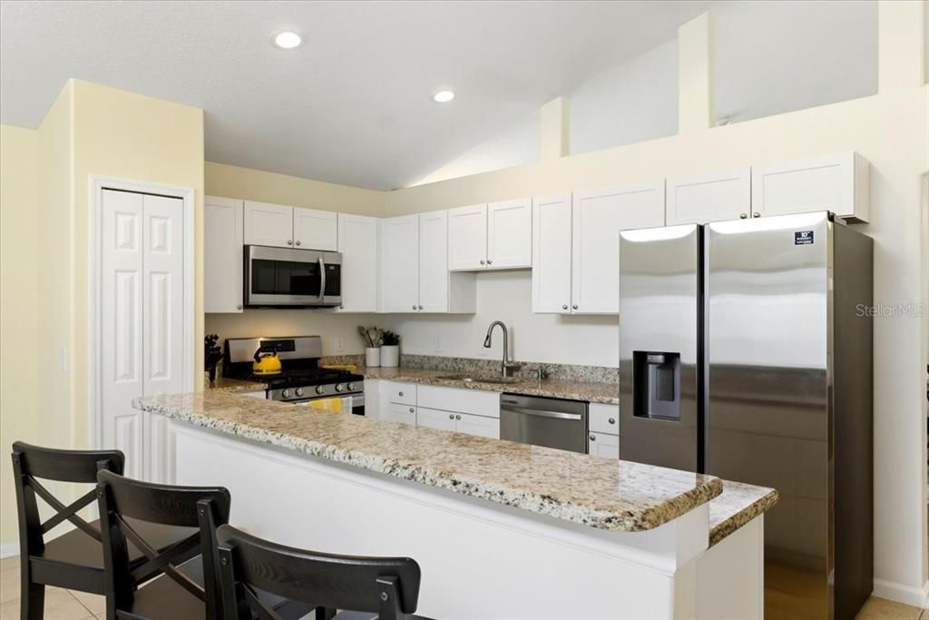 合同活跃: $339,000 (3 贝兹, 2 浴室, 1521 平方英尺)