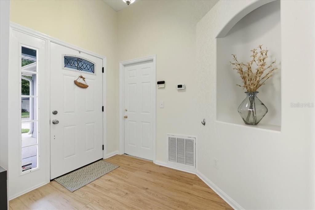 合同活跃: $339,000 (3 贝兹, 2 浴室, 1521 平方英尺)