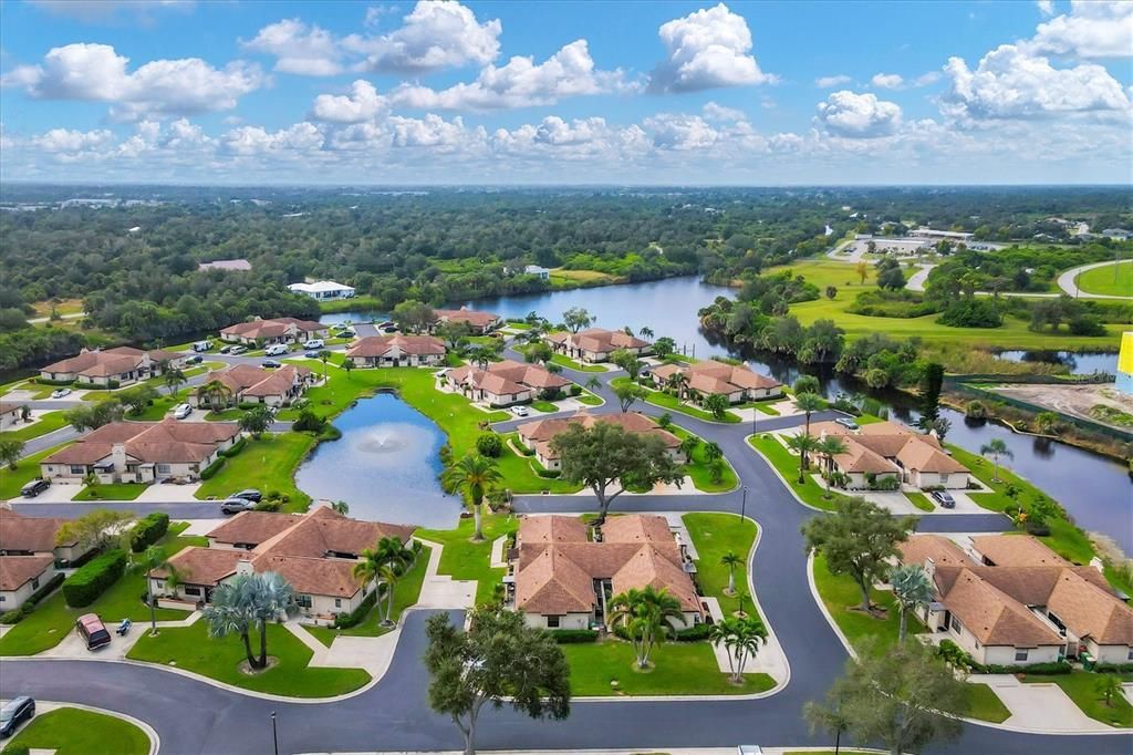 Active With Contract: $129,900 (2 beds, 2 baths, 930 Square Feet)