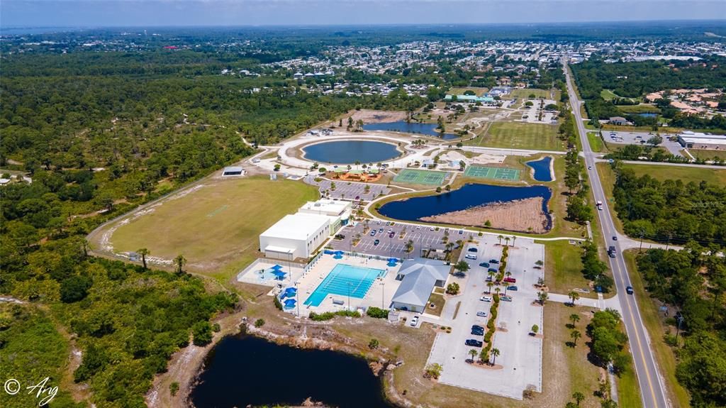 Active With Contract: $129,900 (2 beds, 2 baths, 930 Square Feet)