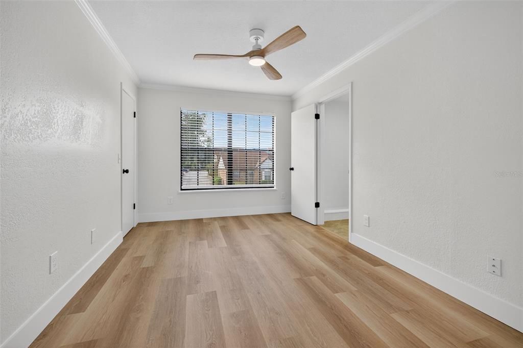 Active With Contract: $240,000 (2 beds, 2 baths, 1240 Square Feet)