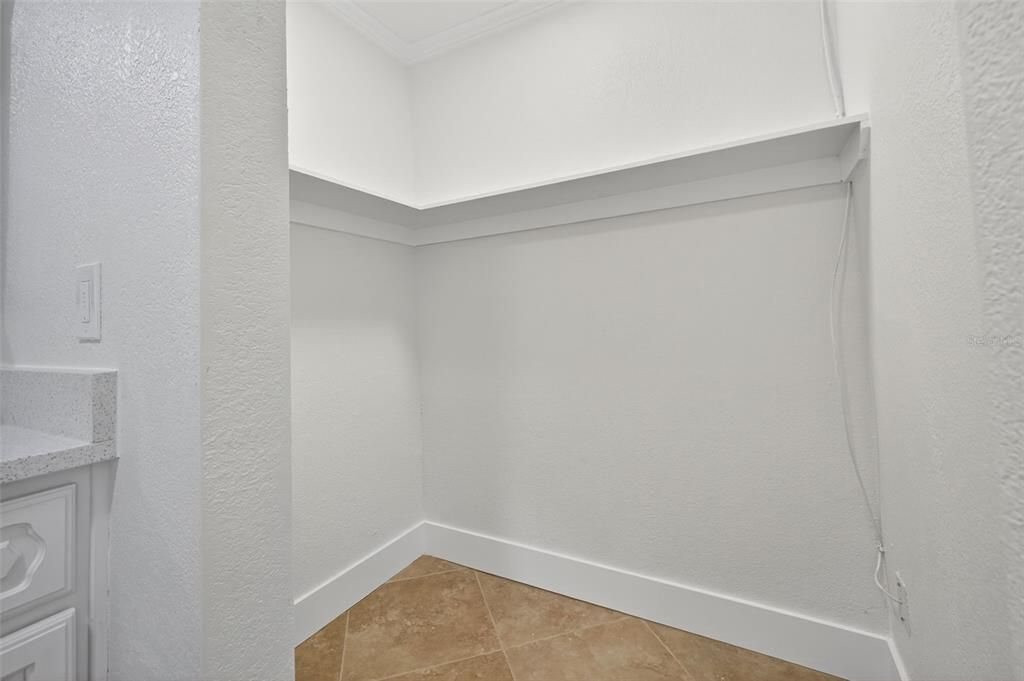 Active With Contract: $240,000 (2 beds, 2 baths, 1240 Square Feet)