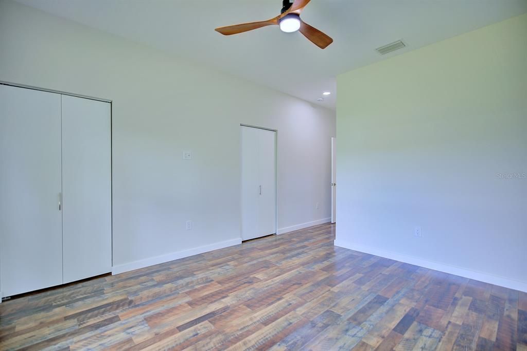 На продажу: $279,000 (2 спален, 2 ванн, 1151 Квадратных фут)