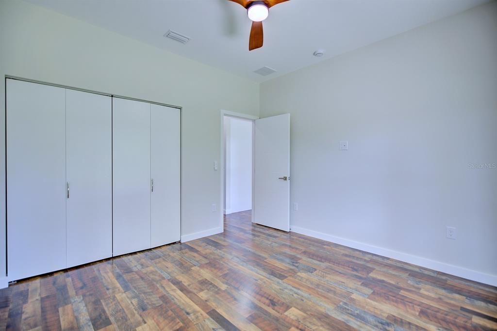 На продажу: $279,000 (2 спален, 2 ванн, 1151 Квадратных фут)