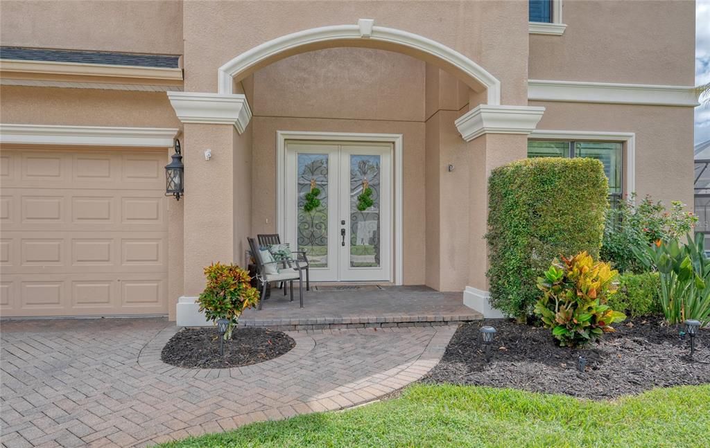 For Sale: $1,085,000 (6 beds, 4 baths, 4109 Square Feet)