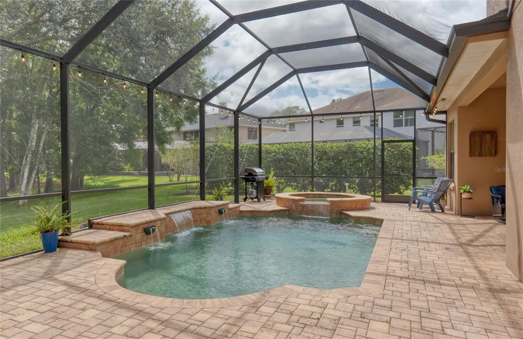 For Sale: $1,085,000 (6 beds, 4 baths, 4109 Square Feet)