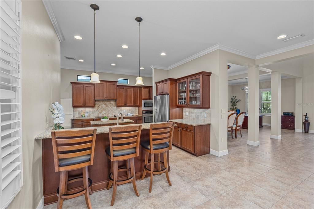 For Sale: $1,085,000 (6 beds, 4 baths, 4109 Square Feet)