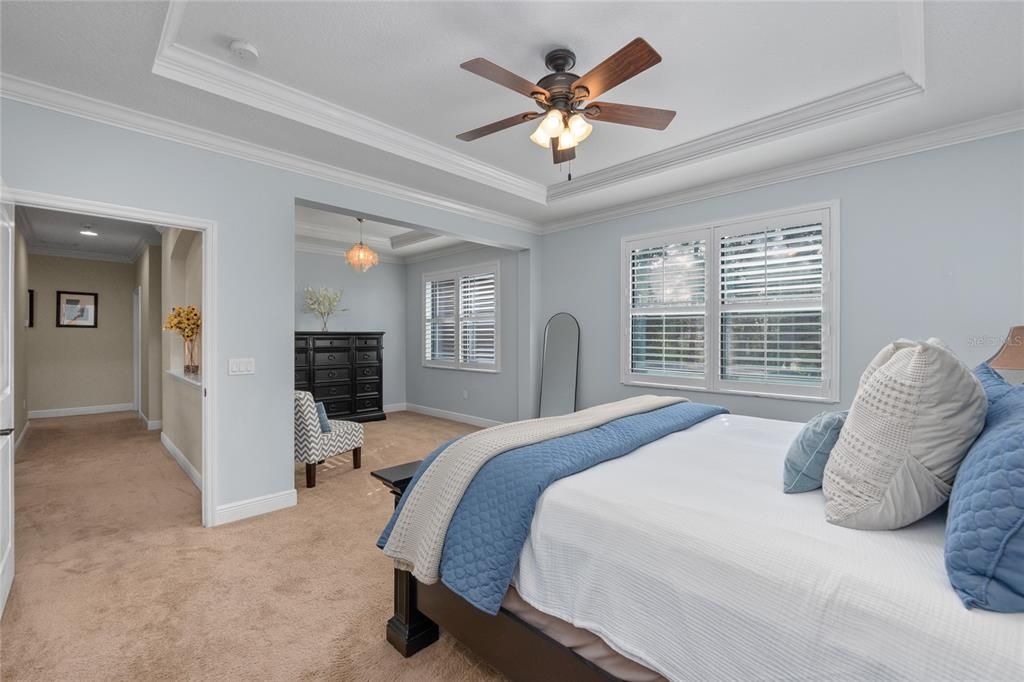 For Sale: $1,085,000 (6 beds, 4 baths, 4109 Square Feet)