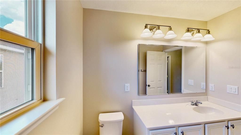 待售: $615,000 (3 贝兹, 3 浴室, 2720 平方英尺)