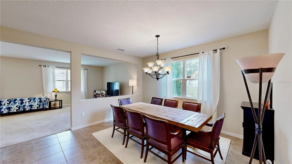 待售: $615,000 (3 贝兹, 3 浴室, 2720 平方英尺)