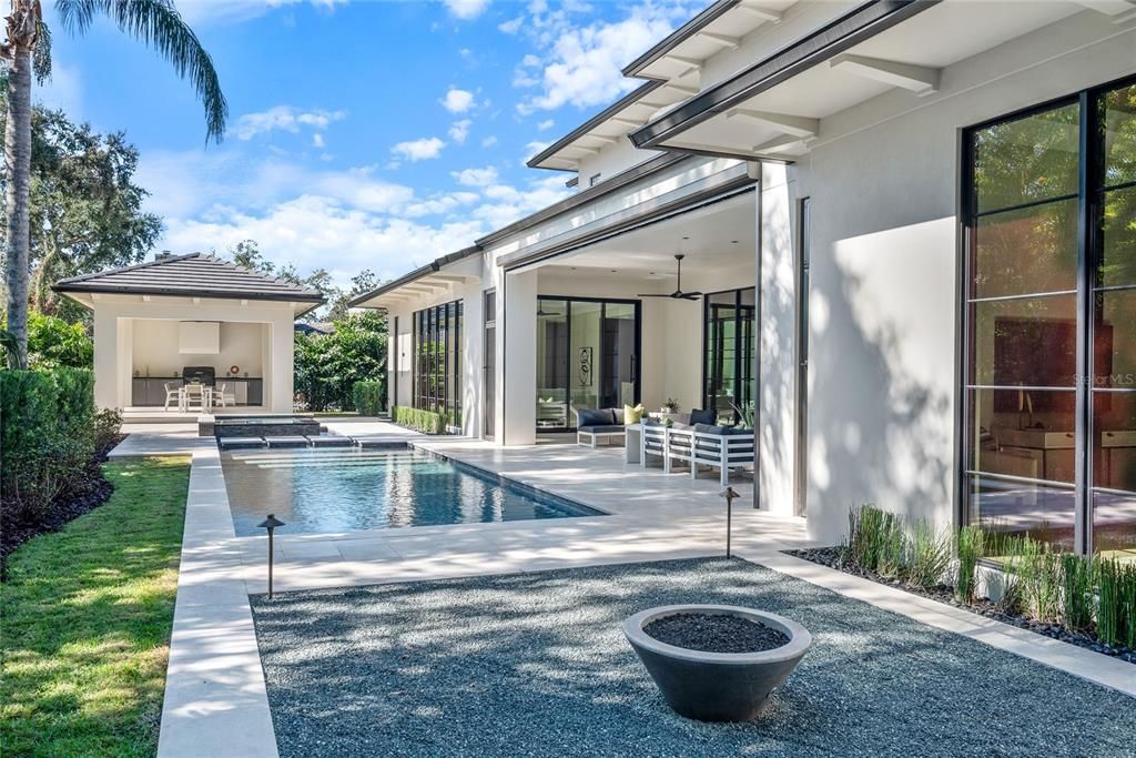 На продажу: $7,200,000 (5 спален, 6 ванн, 5939 Квадратных фут)