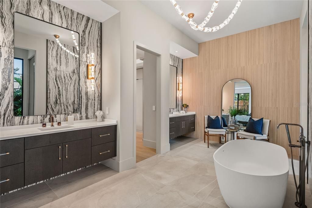 На продажу: $7,200,000 (5 спален, 6 ванн, 5939 Квадратных фут)