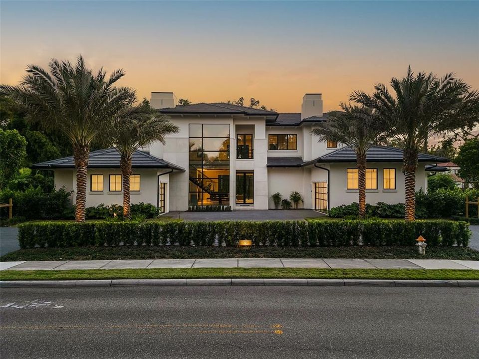 На продажу: $7,200,000 (5 спален, 6 ванн, 5939 Квадратных фут)