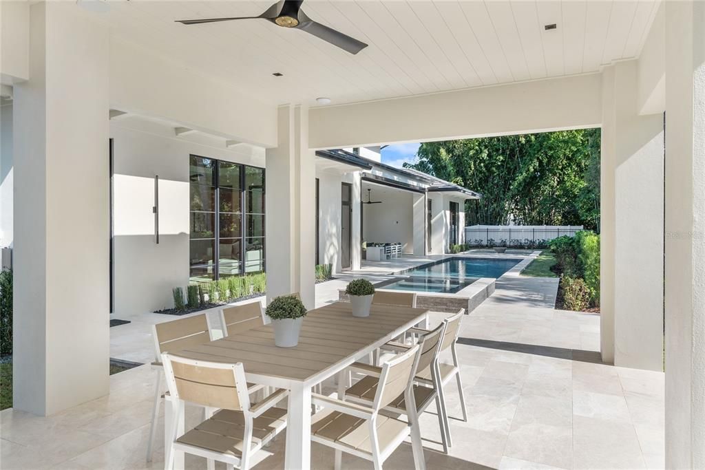 На продажу: $7,200,000 (5 спален, 6 ванн, 5939 Квадратных фут)