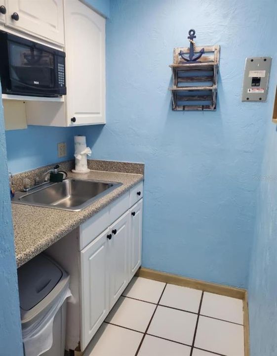 待售: $109,900 (0 贝兹, 1 浴室, 343 平方英尺)