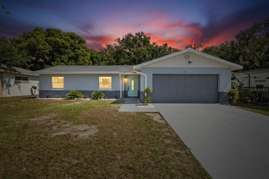 Active With Contract: $440,000 (4 beds, 2 baths, 1573 Square Feet)