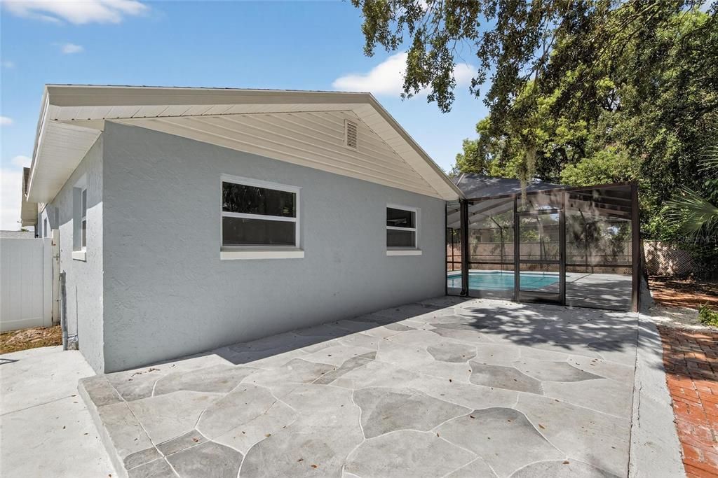 Active With Contract: $440,000 (4 beds, 2 baths, 1573 Square Feet)