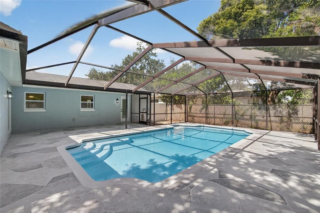 Active With Contract: $440,000 (4 beds, 2 baths, 1573 Square Feet)