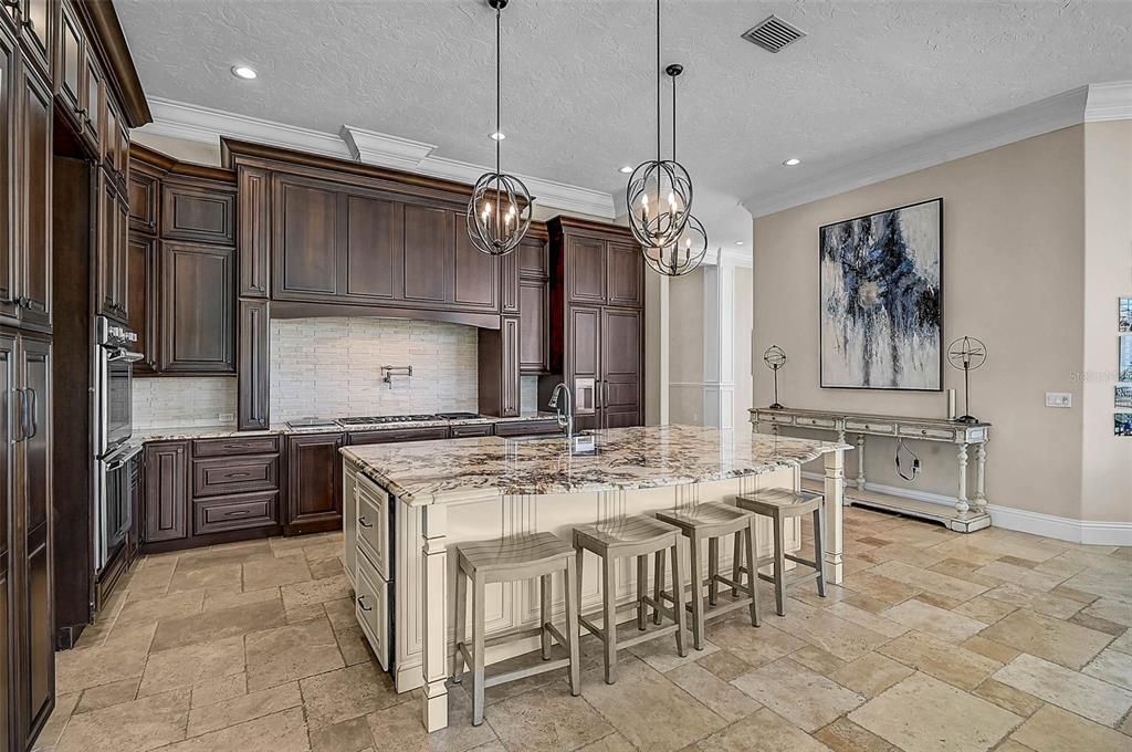 待售: $5,875,000 (5 贝兹, 6 浴室, 6350 平方英尺)