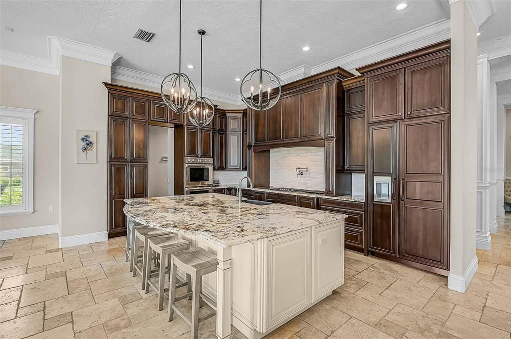 待售: $5,875,000 (5 贝兹, 6 浴室, 6350 平方英尺)