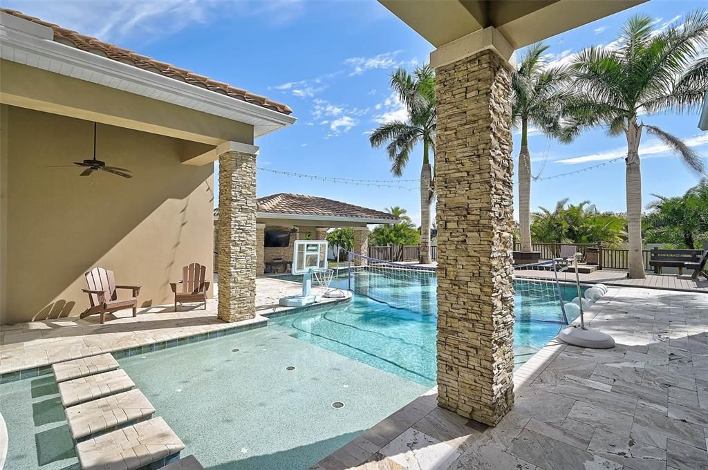 待售: $5,875,000 (5 贝兹, 6 浴室, 6350 平方英尺)