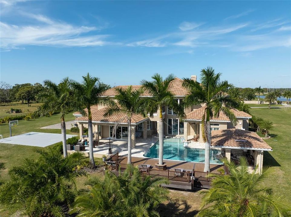 待售: $5,875,000 (5 贝兹, 6 浴室, 6350 平方英尺)